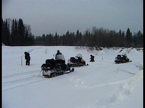 Видео: Зимняя ловля хариуса в предгорьях Урала