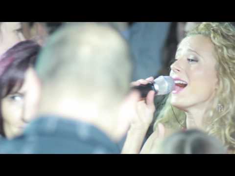 Видео: Desi Dobreva - More Sokol Pie LIVE 2016 / Деси Добрева - Море сокол пие LIVE 2016