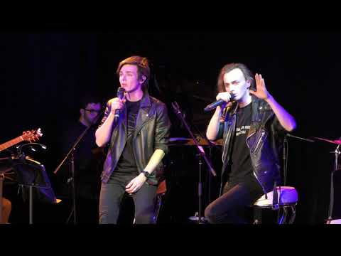 Видео: «Vivre a en crever» («Mozart, l’opéra rock») – А. Казьмин и Я. Баярунас