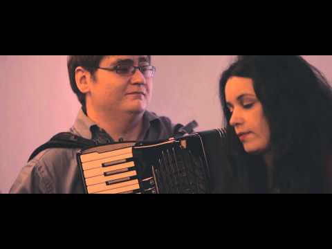 Видео: Accovista - А снег идет (А.Эшпай)