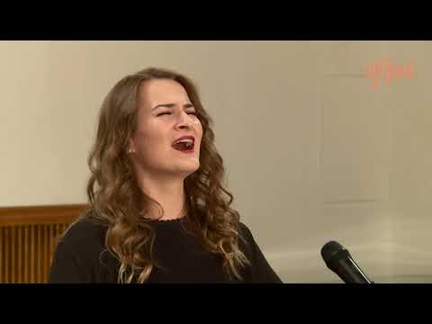 Видео: Белою пташечкой