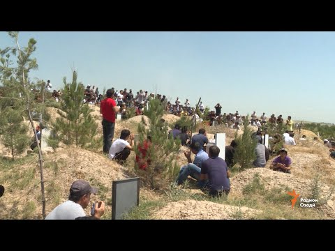 Видео: Маросими видоъ бо овозхони шинохта Баҳром Ғафурӣ дар оромгоҳи Ҳазрати Мавлоно