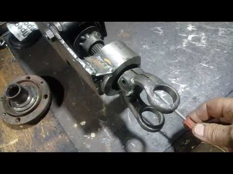 Видео: Бортоповоротный вездеход