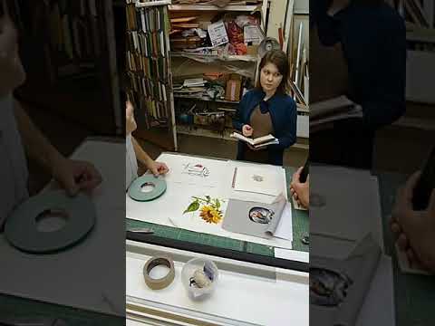 Видео: Про натяжку вышивок