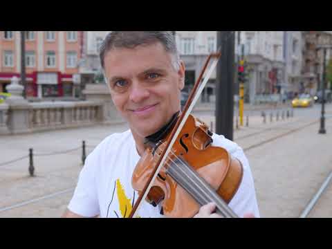 Видео: Криво хоро в София / Krivo horo in Sofia