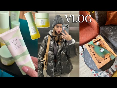 Видео: VLOG: ПРЕЗЕНТАЦИЯ БРЕНДА КОСМЕТИКИ | ЛЕЧУ В МОСКВУ + открываем покупки из ЗОЛОТОГО ЯБЛОКА🛍️