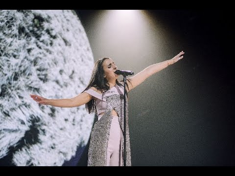 Видео: Jamala - I'm Like a Bird @ Палац спорту