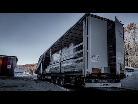 Видео: Загрузка в Швейцарии. Прохождение таможни. Крепление груза.