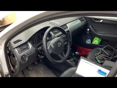 Видео: Skoda rapid 2018 не работает вентилятор печки и подогрев сидений 
