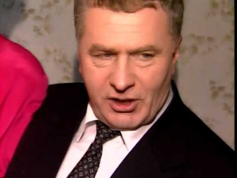 Видео: 33 КВАДРАТНЫХ МЕТРА [сезон 2, серия 26] Новогодняя елка Звездуновых