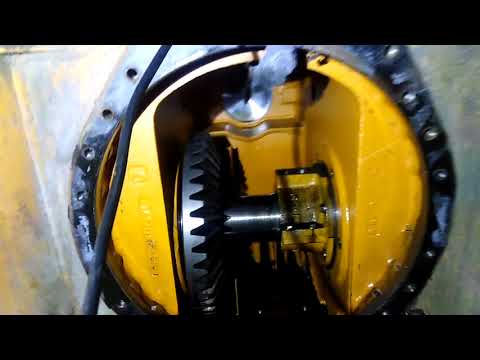 Видео: Разборка Японской легенды Komatsu D355A-3 часть2