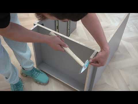 Видео: Пошаговая видео-инструкция по сборке спального гарнитур Армада