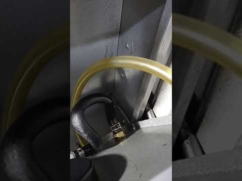 Видео: Самодельный стенд для проверки бензонасоса.