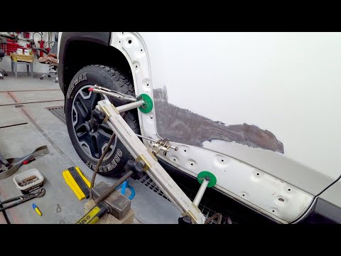 Видео: Jeep Renegade.  Быстрый ремонт битой двери.  Регулировка зазоров по бочине.