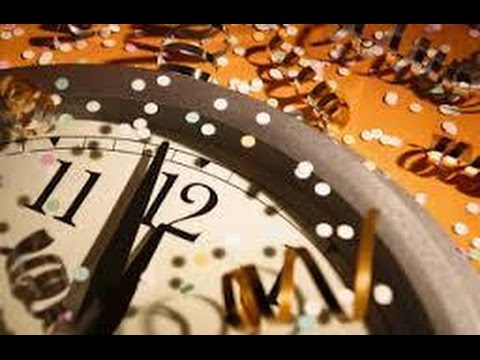 Видео: ТИК ТАК ТИКАЮТ ЧАСЫ ❉ Новогодние песни для детей