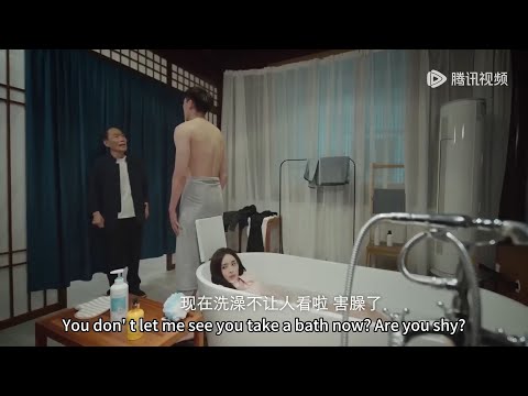 Видео: Золушка пряталась в ванне генерального директора, и дедушка ее полностью узнал