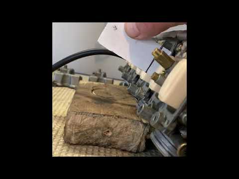 Видео: Suzuki bandit 1200 . Регулировка поплавков.