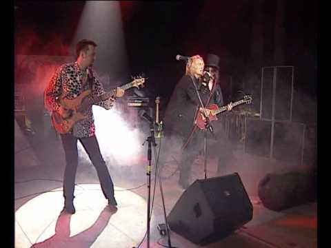 Видео: Александр Иванов и группа «Рондо» — «Нас венчает гроза» (LIVE, 1996)