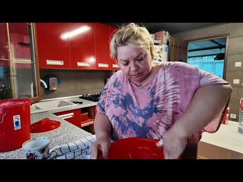 Видео: Муж бросил меня и ушёл. Решила сделать МАНТЫ. Такие шутки меня бесят.