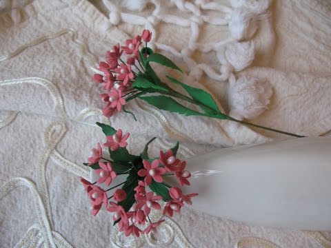 Видео: Цветы из фоамирана с помощью фигурного дырокола. Мастер класс для начинающих.