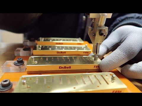 Видео: Процесс изготовления губной гармоники на корейской фабрике
