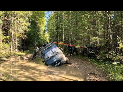 Видео: Демидовский тракт XIX века. Сорок вёрст грязи. Три ГАЗ Соболь 4х4, два УАЗ Patriot, два TLC Prado.