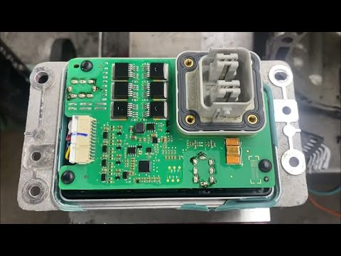 Видео: Відновлення 16в акб Tesla Model 3