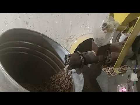 Видео: Экструдер, экструдат для птицы: перепелов, кур, уток, гусей, индюков...