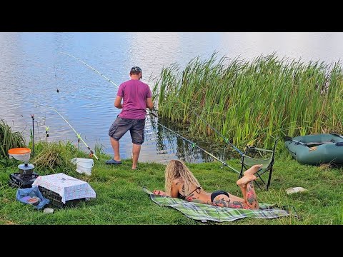 Видео: Уединились С ЖЕНОЙ на рыбалке с ночёвкой, а утром искали снасти в кустах!