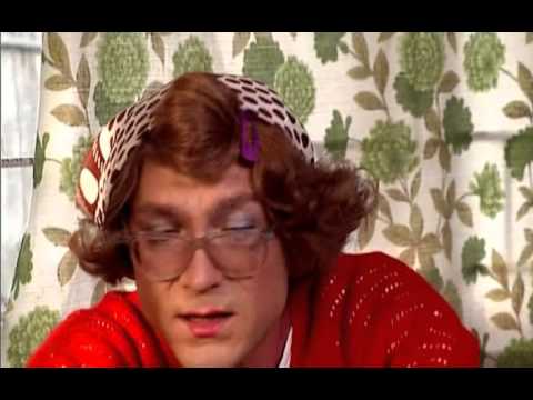 Видео: 33 КВАДРАТНЫХ МЕТРА [сезон 3, серия 5] Хождение по лесу