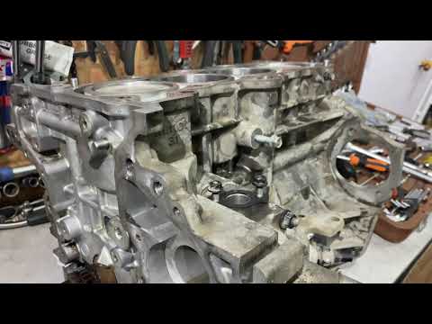 Видео: Киа Сид.проскочила цепь!загнуло клапана!ну и дизеление мотора!стук поршневой!