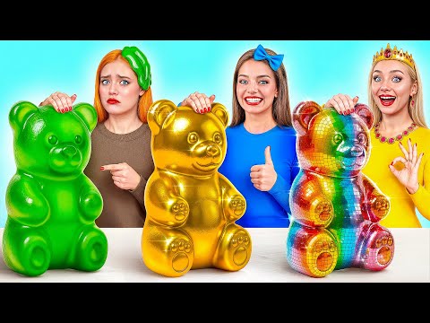 Видео: Бедная vs Богатая vs Ультра Богатая еда Челлендж | Потрясающие Кухонные Лайфхаки от Multi DO Smile