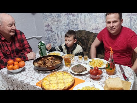 Видео: Мариную бëдрышки - это удобно и вкусно//Творожный пирог 🔥//