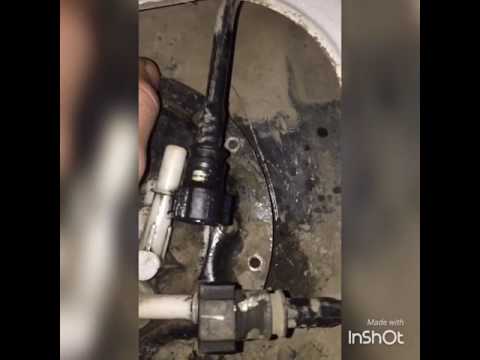 Видео: Замена бензонасоса Мазда фамилия