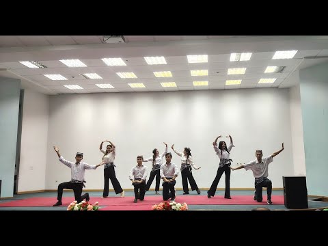 Видео: «Андижанская полька» от группы «Dynamite»