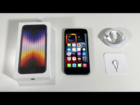 Видео: Распаковка iPhone SE: Полночь! (iPhone SE 2022)