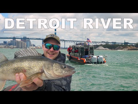 Видео: Ловля судака на реке Детройт