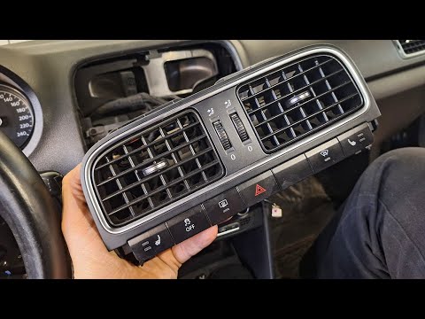 Видео: Как снять центральный дефлектор обдува VW Polo Sedan