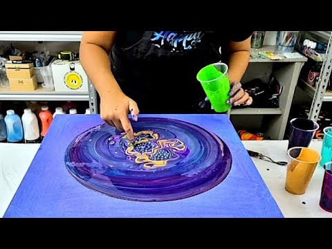 Видео: "Curly-Q" - прямая заливка тонкой краской павлиньего цвета - борьба РЕАЛЬНА