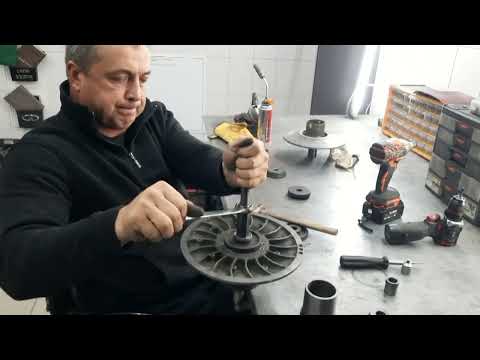 Видео: Ремонт ведомого вариатора Arctic Cat 570 с ржавым стаканом