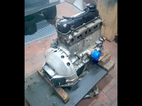 Видео: Ремонт двигателя ГАЗ 21А Волга / ( Часть 1 - Разборка)
