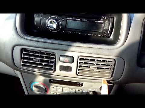 Видео: Сьем магнитолы на королла ае 110