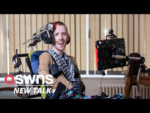 Видео: Йоркширский мужчина с церебральным параличом, голос которого звучал по-американски, обрел голос с...