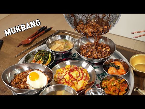 Видео: Mukbang  :) Чапагетти вкуснейшие, пицца из рисовой бумаги, огуречное кимчи.