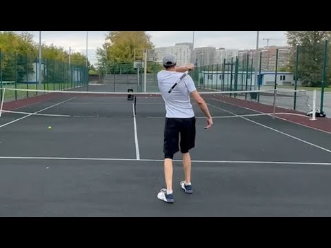 Видео: Как избавиться от аутов и сеток при ударах справа и слева