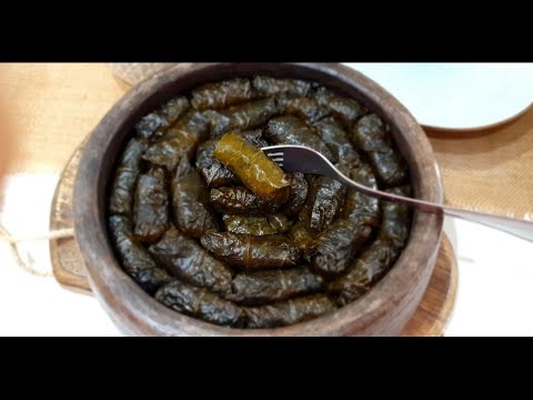 Видео: Лозови сарми в глинен гювеч