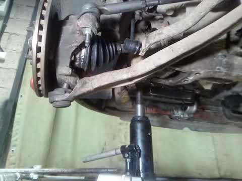 Видео: Додж караван 4 снятие рычага с левой стороны