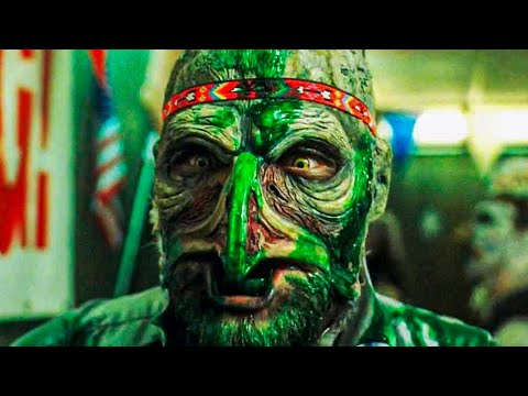 Видео: Курицы-Зомби Напали На Людей Которые Пришли в Закусочную. [пересказ фильма]