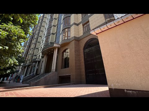 Видео: Як чанд хонаи бе ремонт дар маркази шахри Душанбе
