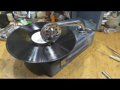 Видео: Патефончик (компакт).(restoration of the gramophone box )